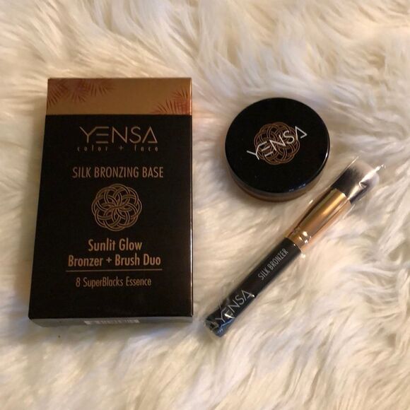 Yensa Beauty Silk Bronzing Base Sunlit Glow Bronzer and Brush Duo New in Box - Picture 2 of 13